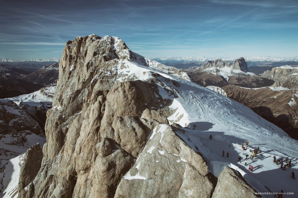 Sellaronda zza kierownicy – Dolomity.