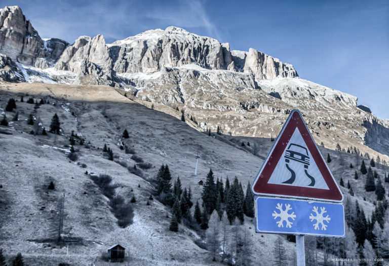 Sellaronda zza kierownicy – Dolomity.