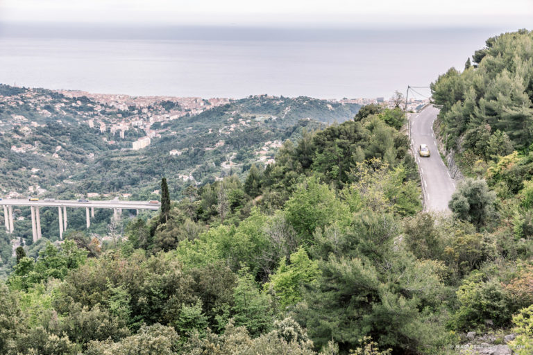 Jak na Rajdzie Monte Carlo.